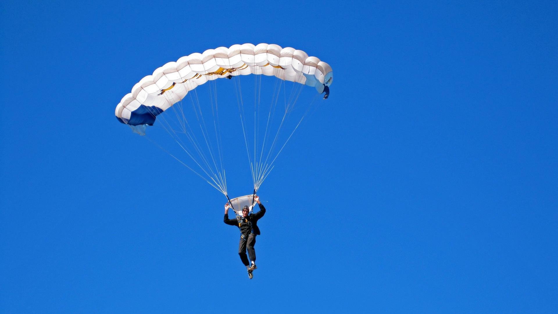 中国女篮球员谈心路历程励志故事感染万千观众，中国女篮事迹